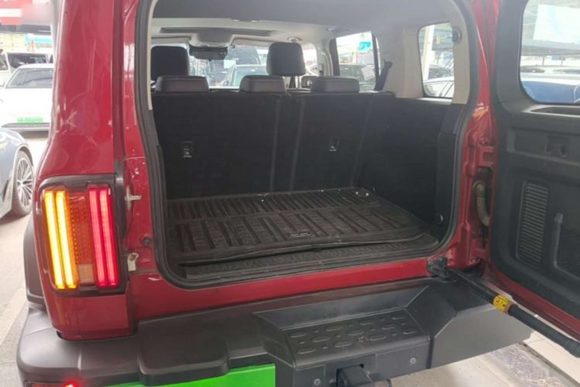 Used Tank 300 2023 Off-Road Edition 2.0T Challenger Trunk