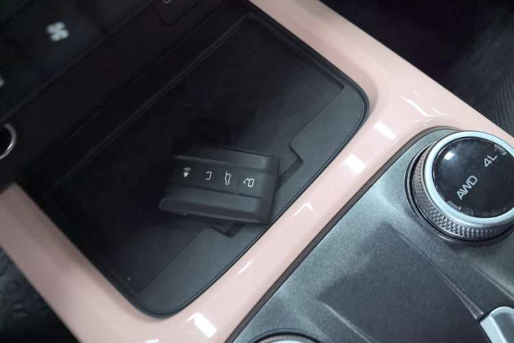Used Tank 300 2023 City Edition 2.0T—Stylish as Ever Vehicle Key