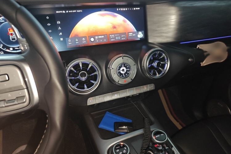 Used Tank 300 2023 City Edition 2.0T—Stylish as Ever Audio And AC Panel