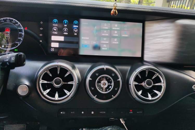 Used Tank 300 2023 Off-Road Edition 2.0T Conqueror Audio And AC Panel