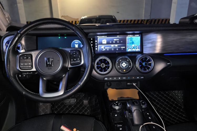 Used Tank 300 2023 Off-Road Edition 2.0T Conqueror Center Console