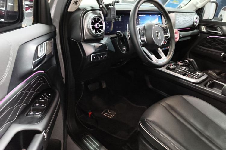 Used Tank 300 2023 City Edition 2.0T—Stylish as Ever Driver Seat