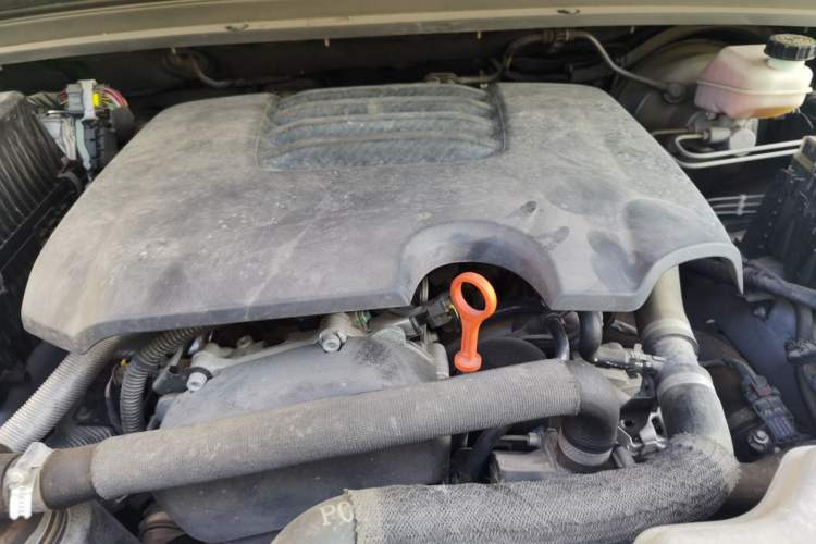 Used Tank 300 2023 City Edition 2.0T—Stylish as Ever Engine Bay Left
