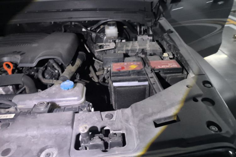 Used Tank 300 2023 Off-Road Edition 2.0T Challenger Engine Bay Left