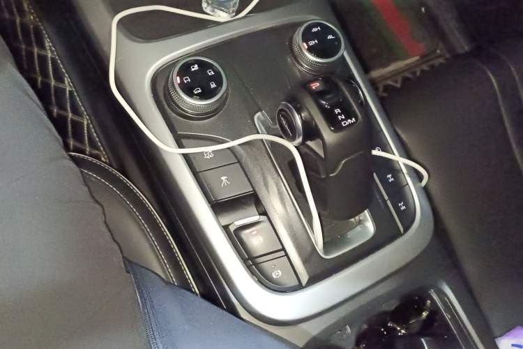 Used Tank 300 2023 Off-Road Edition 2.0T Conqueror Gear Lever