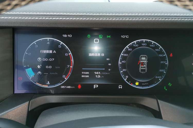 Used Tank 300 2023 City Edition 2.0T—Stylish as Ever Instrument Cluster