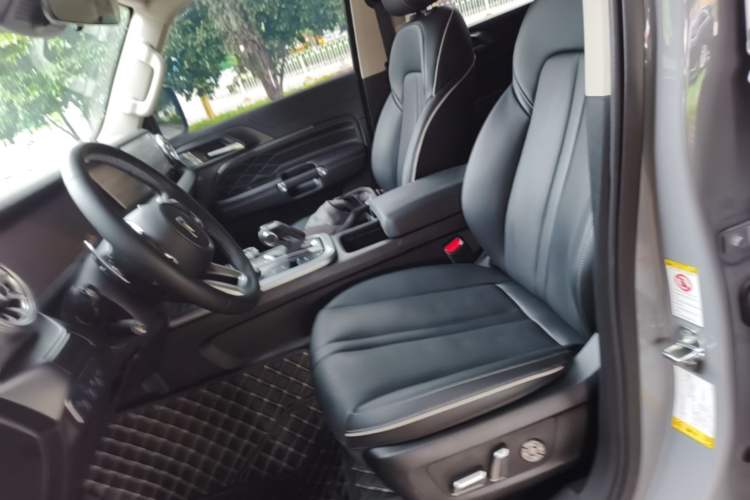 Used Tank 300 2023 Off-Road Edition 2.0T Conqueror Left Front Seat