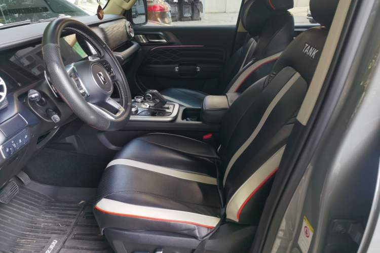 Used Tank 300 2023 City Edition 2.0T—Stylish as Ever Left Front Seat