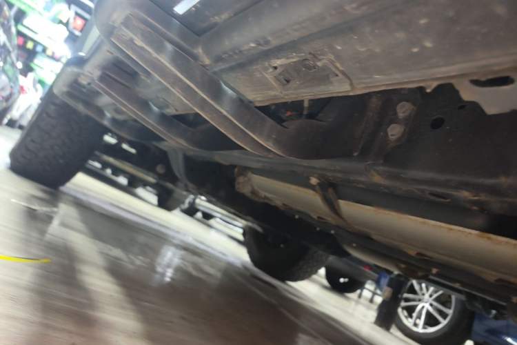 Used Tank 300 2023 2.0T Iron Rider 02 Left Side Sill
