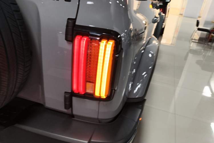 Used Tank 300 2023 City Edition 2.0T—Stylish as Ever Right Rear Taillight