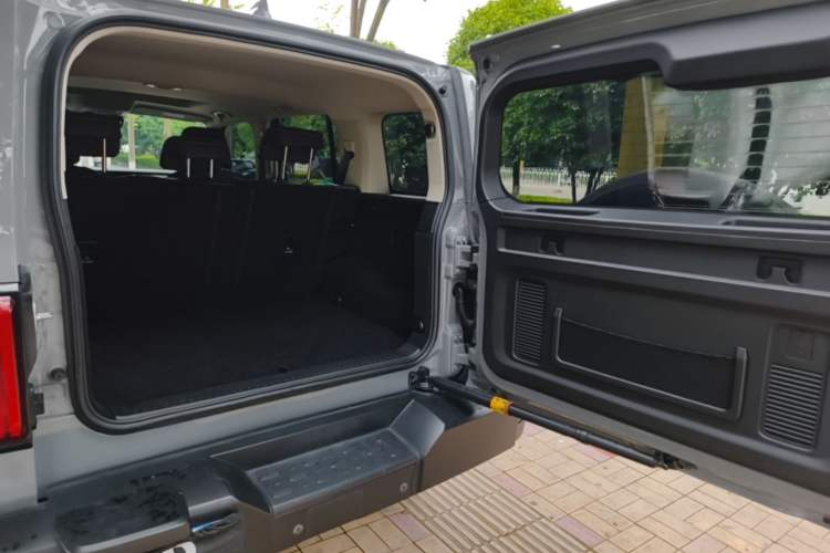 Used Tank 300 2023 Off-Road Edition 2.0T Conqueror Trunk