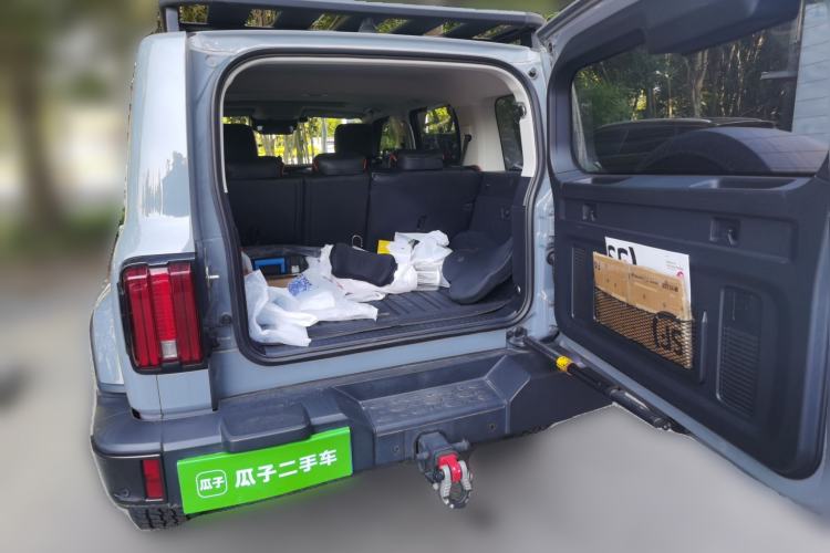 Used Tank 300 2023 City Edition 2.0T—Stylish as Ever Trunk