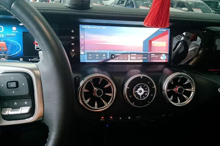 Used Tank 300 2023 City Edition 2.0T—Stylish as Ever Audio And AC Panel
