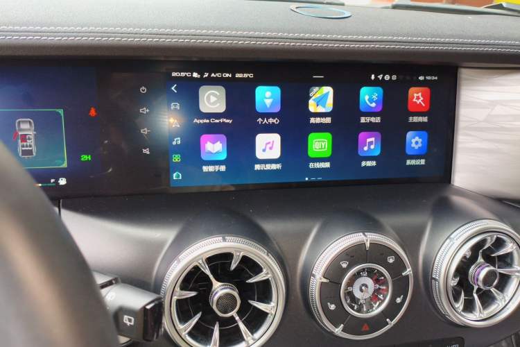 Used Tank 300 2023 Off-Road Edition 2.0T Challenger Audio And AC Panel