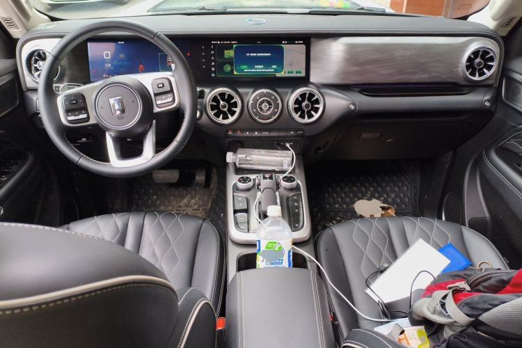 Used Tank 300 2023 Off-Road Edition 2.0T Challenger Center Console