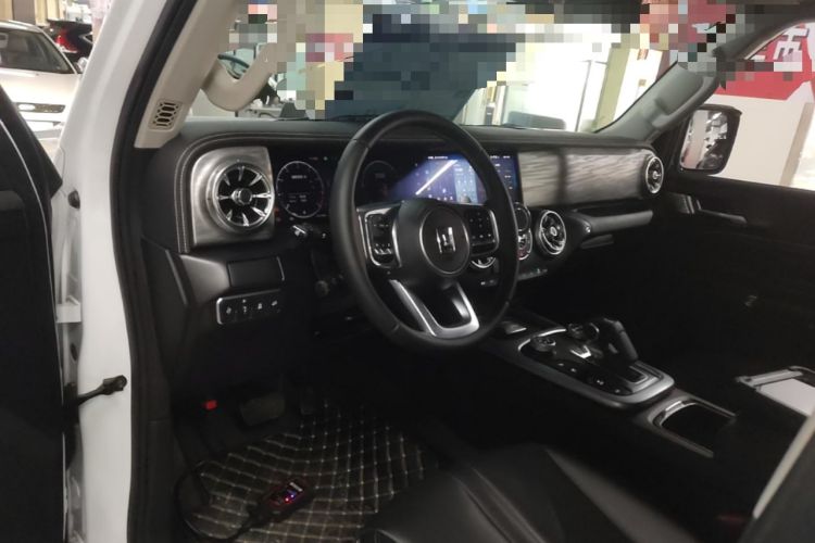Used Tank 300 2023 City Edition 2.0T—Stylish as Ever Center Console
