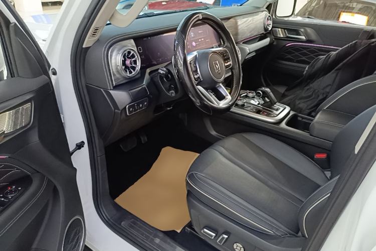 Used Tank 300 2023 City Edition 2.0T—Stylish as Ever Driver Seat