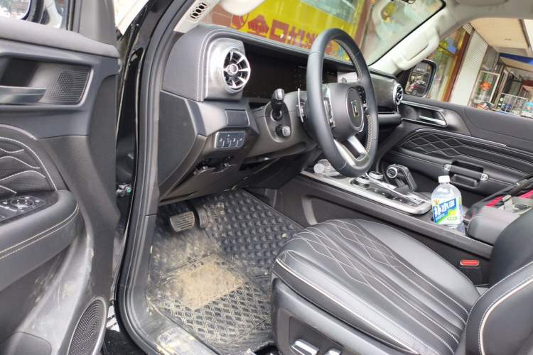 Used Tank 300 2023 Off-Road Edition 2.0T Challenger Driver Seat