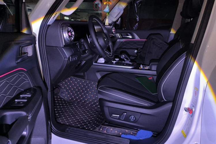 Used Tank 300 2023 City Edition 2.0T—Stylish as Ever Driver Seat