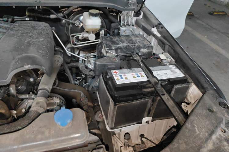 Used Tank 300 2023 Off-Road Edition 2.0T Conqueror Engine Bay Left