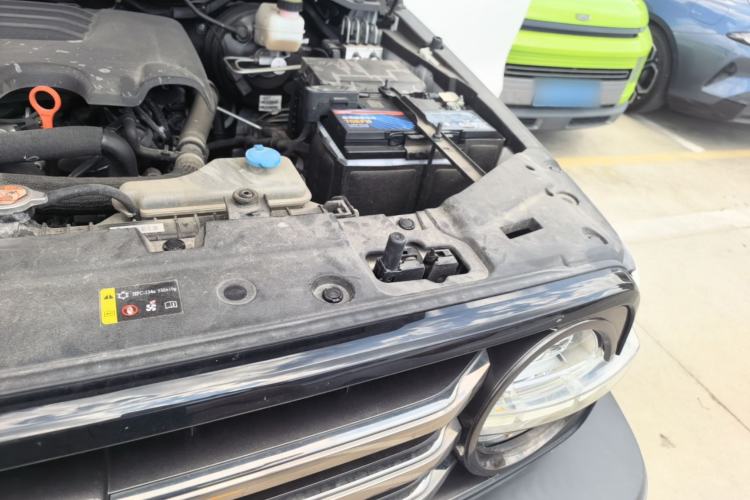 Used Tank 300 2023 City Edition 2.0T—Stylish as Ever Engine Bay Left