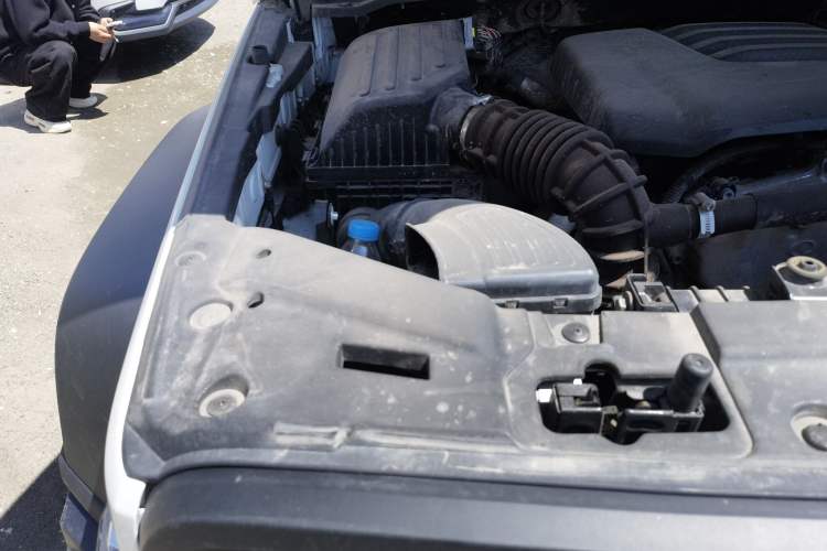 Used Tank 300 2023 Off-Road Edition 2.0T Conqueror Engine Bay Right