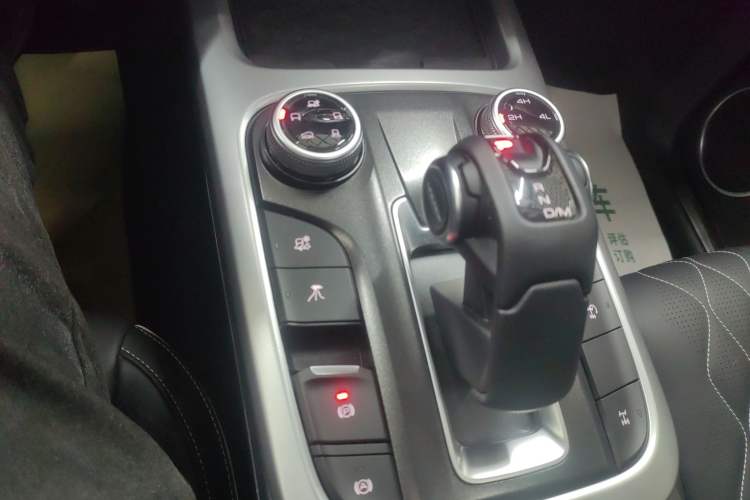 Used Tank 300 2023 Off-Road Edition 2.0T Challenger Gear Lever