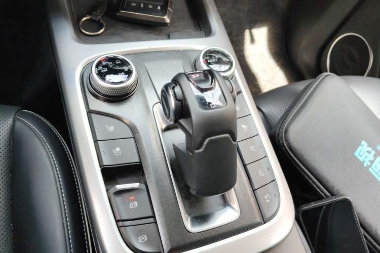 Used Tank 300 2023 Off-Road Edition 2.0T Conqueror Gear Lever