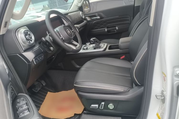 Used Tank 300 2023 Off-Road Edition 2.0T Conqueror Left Front Seat