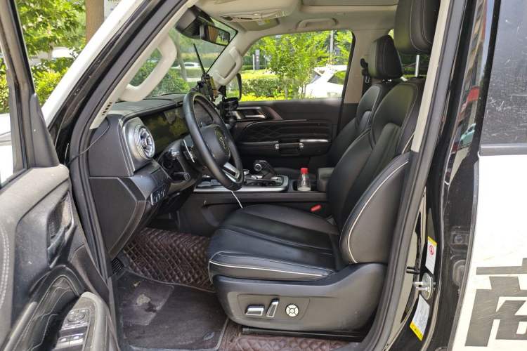 Used Tank 300 2023 City Edition 2.0T My Vision Model Left Front Seat