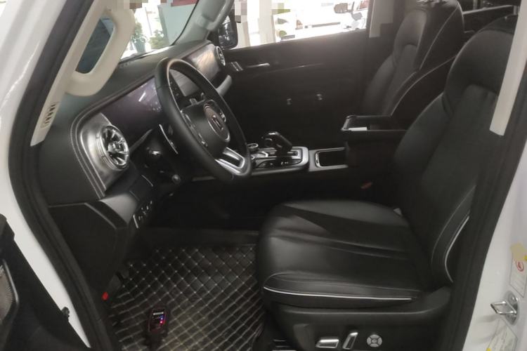 Used Tank 300 2023 City Edition 2.0T—Stylish as Ever Left Front Seat