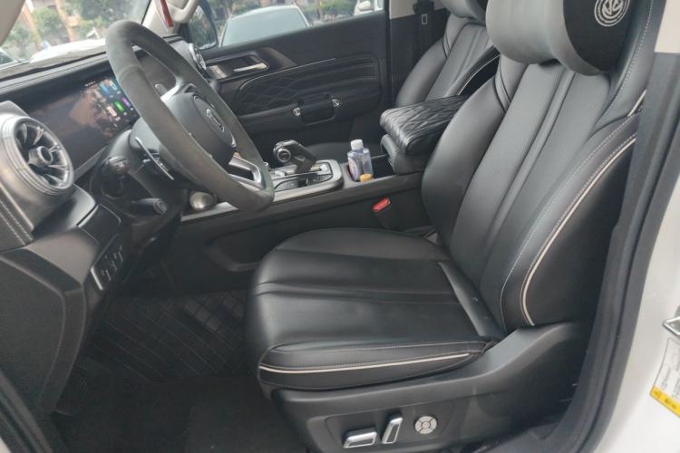 Used Tank 300 2023 City Edition 2.0T—Stylish as Ever Left Front Seat