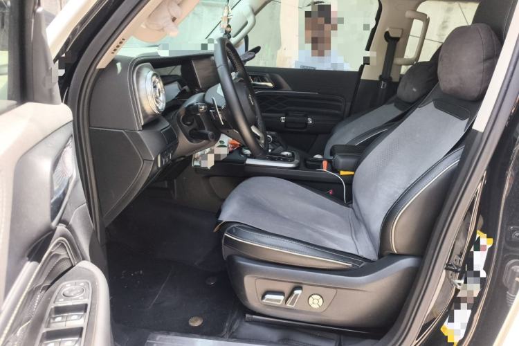 Used Tank 300 2023 Off-Road Edition 2.0T Conqueror Left Front Seat