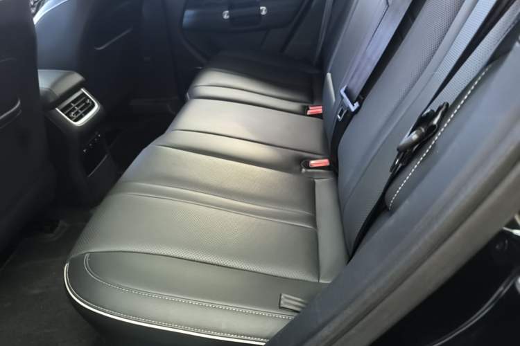 Used Tank 300 2023 Off-Road Edition 2.0T Conqueror Left Rear Seat