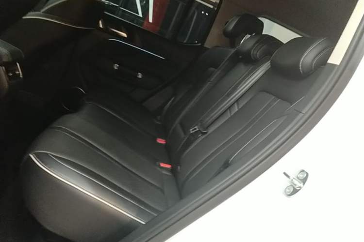 Used Tank 300 2023 Off-Road Edition 2.0T Conqueror Left Rear Seat
