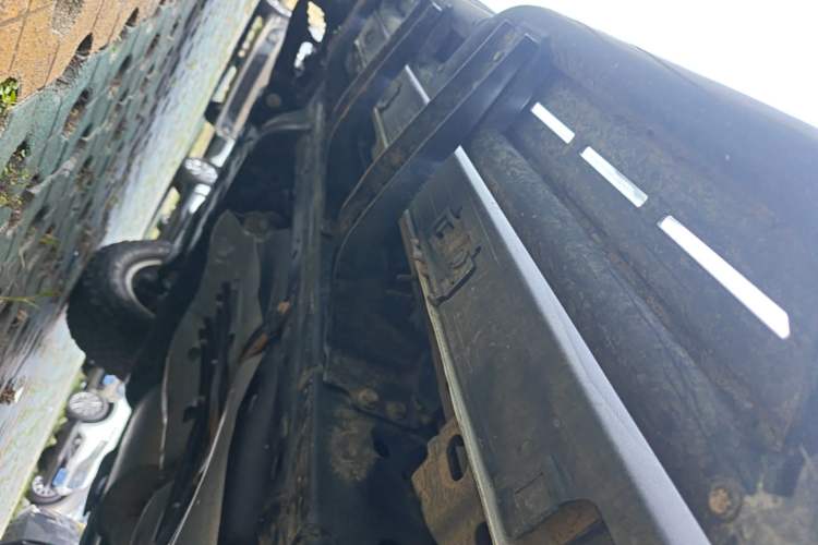 Used Tank 300 2023 2.0T Iron Rider 02 Left Side Sill