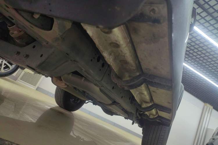 Used Tank 300 2023 Off-Road Edition 2.0T Challenger Left Side Sill