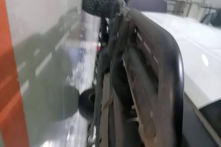 Used Tank 300 2023 2.0T Iron Rider 02 Left Side Sill