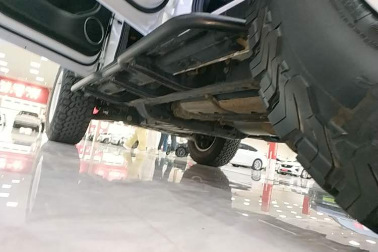 Used Tank 300 2023 2.0T Iron Rider 02 Left Side Sill