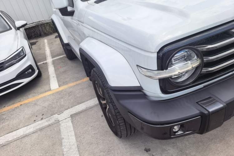 Used Tank 300 2023 City Edition 2.0T—Stylish as Ever Right Front Headlight