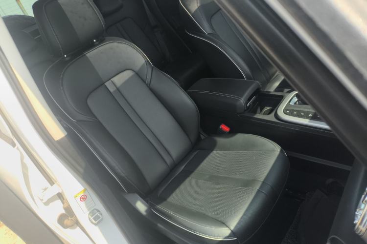 Used Tank 300 2023 2.0T Iron Rider 02 Right Front Seat