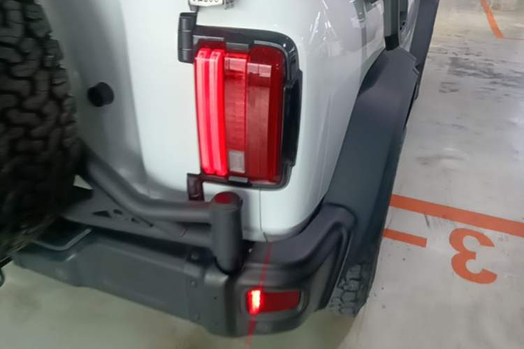 Used Tank 300 2023 2.0T Iron Rider 02 Right Rear Taillight