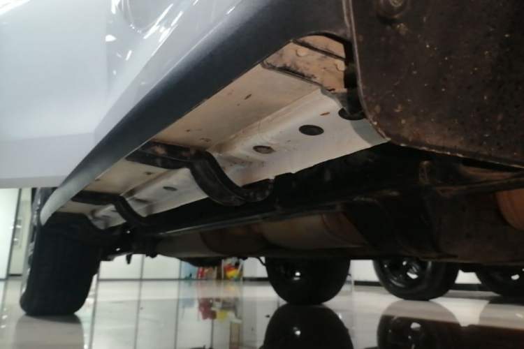 Used Tank 300 2023 Off-Road Edition 2.0T Conqueror Right Side Sill