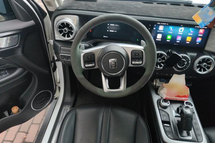 Used Tank 300 2023 City Edition 2.0T—Stylish as Ever Steering Wheel