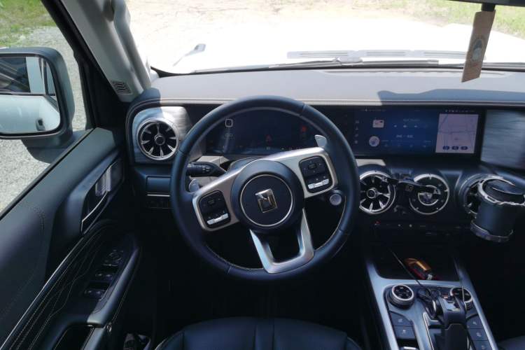 Used Tank 300 2023 2.0T Iron Rider 02 Steering Wheel