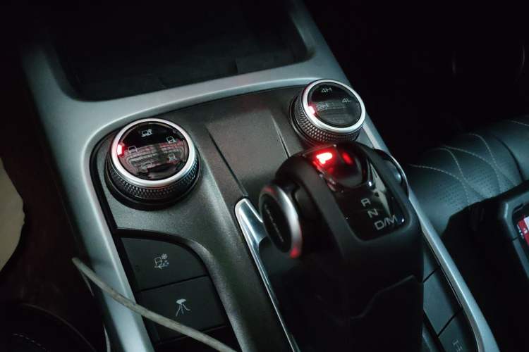 Used Tank 300 2023 Off-Road Edition 2.0T Challenger Gear Lever