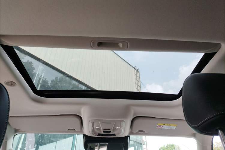 Used Tank 300 2023 City Edition 2.0T—Stylish as Ever Headliner