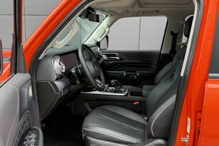 Used Tank 300 2023 City Edition 2.0T—Stylish as Ever Interior 4