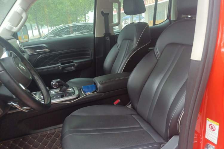 Used Tank 300 2023 City Edition 2.0T—Stylish as Ever Left Front Seat