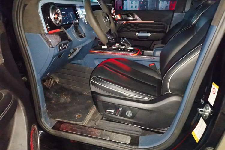 Used Tank 300 2023 Off-Road Edition 2.0T Conqueror Left Front Seat